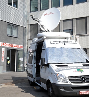 Headline SNG uplinking 2 TV channels towards the ESHRE 2009 Conference in Amsterdam